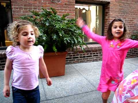 Hoy Lari's song khaghaloo performed by kids- Armenian Children's Song