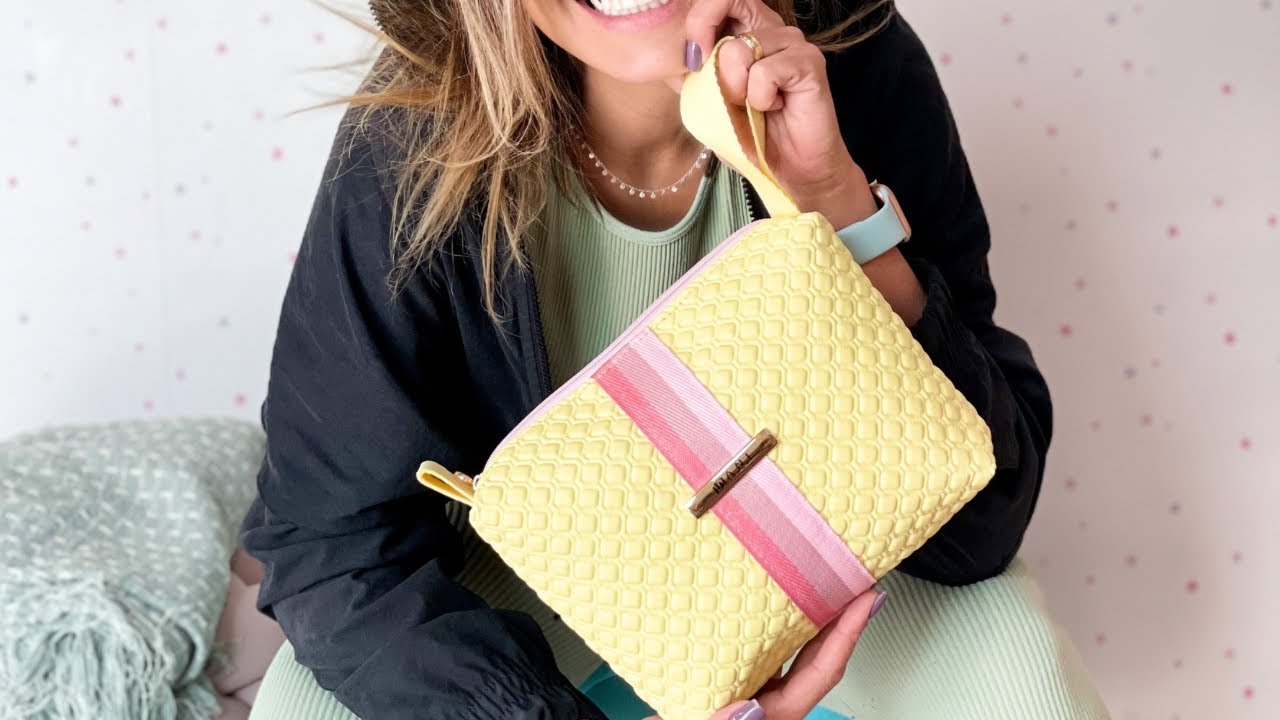 Aula ao vivo - Lembrancinhas de natal - Como fazer uma nécessaire rápida e fácil