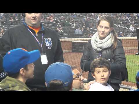 Justin Long at Mets Game