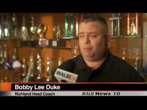 Facing the Giants Deleted Scene - News Report Extended