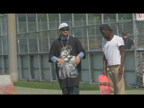 Graeme Goes Undercover