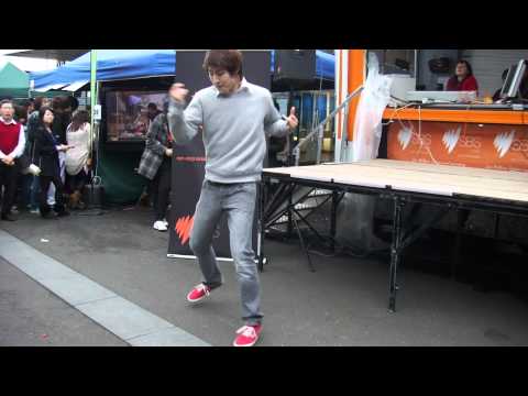 DarrenTP "Mr Simple" - Box Hill Moon Festival