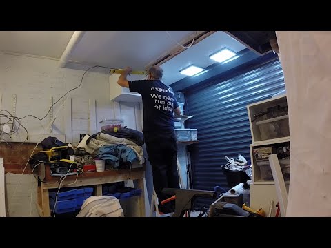 small shed Saturday #323 - starting to put the garage back together