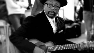 Rev K.M Williams - Back Back Train (Mississippi Fred McDowell)