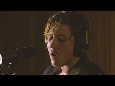 Song Circles: Live Lounge - Marius Bear performing 'Frame me'