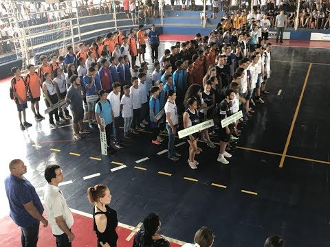 Estudantes agitam Gin�sio Municipal na abertura da 14� edi��o dos Jogos Escolares Municipais