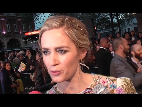 Premiere: Emily Blunt, Haley Bennett, Tate Taylor + Luke Evans | The Girl on the Train