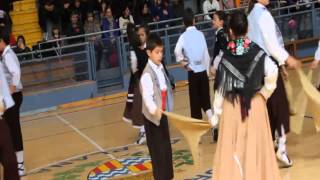 Una primera trobada d'esbarts infantils a Badalona