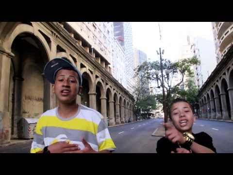 MC BKN E MC DMENOR  - VEM SE JOGANDO - VIDEO CLIP OFICIAL