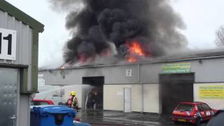 preview picture of video 'Fire at Tewksbury Industrial Estate'