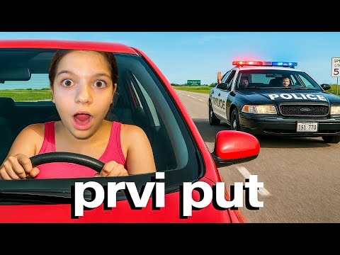 Larisa PRVI PUT VOZI AUTO !