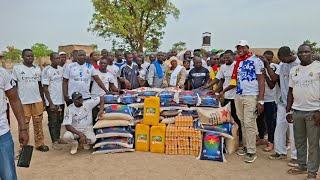 Les supporters du Real Madrid aux côtés de Madame Kaboré et ses malades à Yimdi