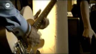 Triggerfinger feat. Natalia - Valerie [The Zutons]