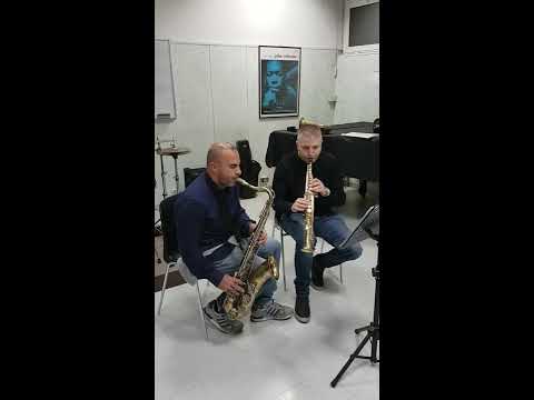 Il docente Stefano rossi e Gianluca Altobelli suonano un blues dal metodo di Bob Mintzer
