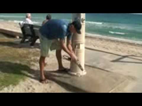 How to pack up and store your kite and lines.