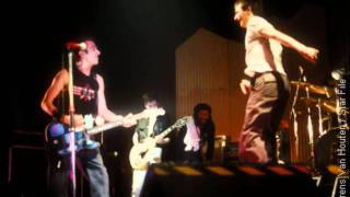 The Clash - Jimmy Jazz (Live at L'Hippodrome de Paris - France - 8 May 1981)