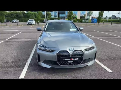 BMW i4 eDrive40 Sport HUGE SPEC - Image 2