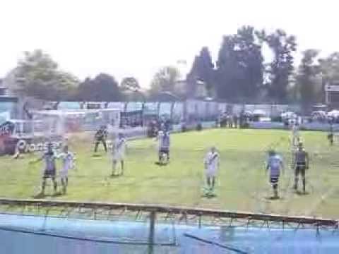 "La Hinchada de Brown de Adrogue vs Banfield 5/10/2013 (video 3)" Barra: Los Pibes del Barrio &bull; Club: Brown de Adrogué &bull; País: Argentina