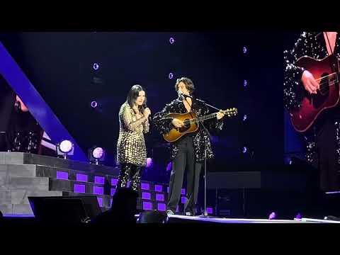 Laura Pausini - Tiago Iorc - Durar ( Uma Vida com Você ) - Durare - Milano -