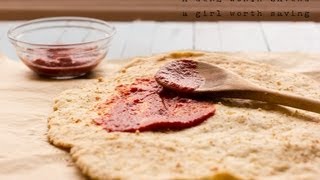 How to make a Crispy Paleo Pizza Crust