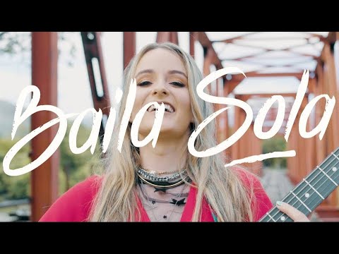 Zelaya - Baila Sola [Official Video]