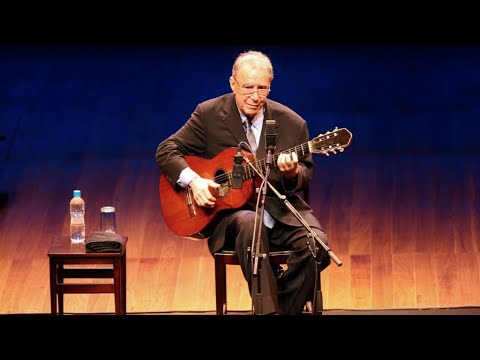 Brazilian bossa nova pioneer Joao Gilberto dies at 88
