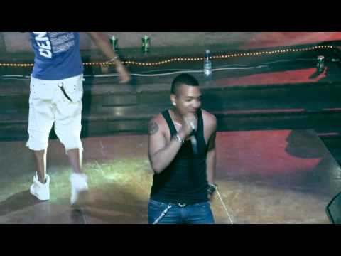 YULIEN OVIEDO & EL HAPPY " MONTATE " feat ALVARO la FIGURA (HD)