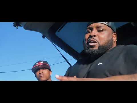 “Right Here” ft. Stunna Bam / D-Gotti / Bigg Third - Breadman