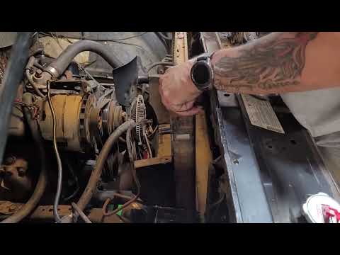 Chevrolet C10 Square Body Radiator Replacement   V6-V8