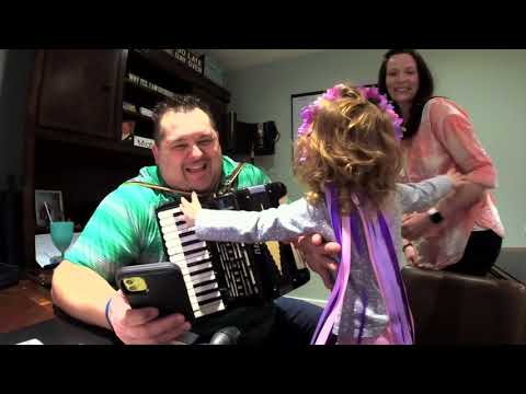 Oy Ta Duna by Sloohai with Kenna & Daddy!