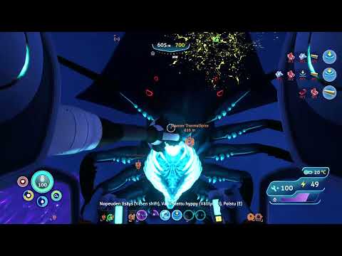 Punching a Shadow Leviathan to death (Subnautica Below Zero)