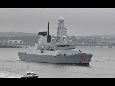 HMS DRAGON D35 ENTERS DEVONPORT NAVAL BASE AT DEVILS POINT - 11th June 2021