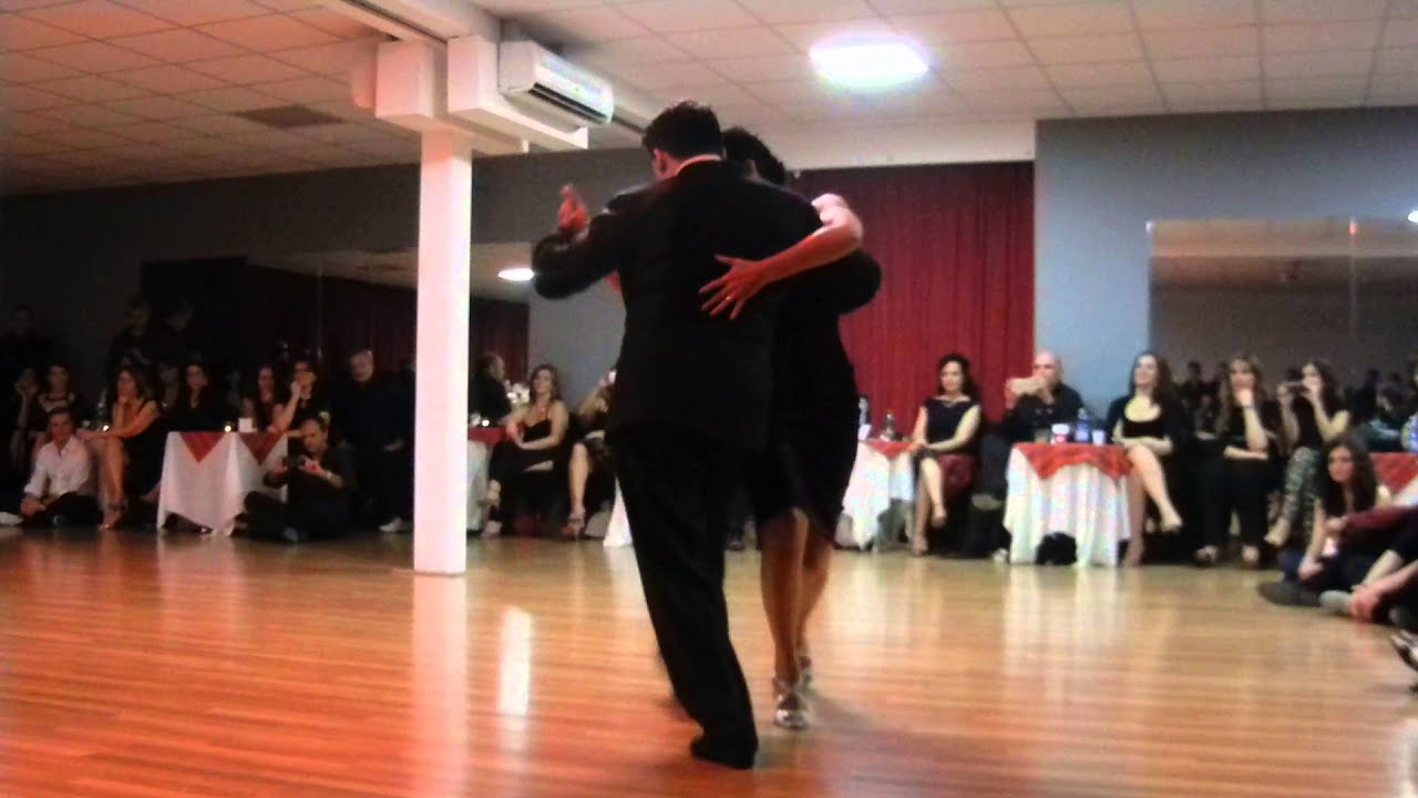 Video thumbnail for Esibizione di Pablo Garcia Tango e Romina Godoy alla La Milonga Porteña Napoli