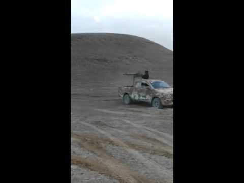 استهداف مطار  دير الزور العسكري بالدوشكا من قبل كتائب أحفاد عائشة