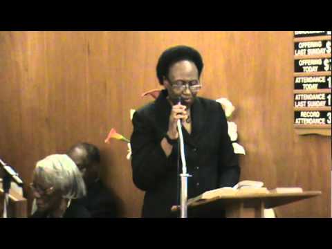 LADY SINGING(YES GOD IS REAL)