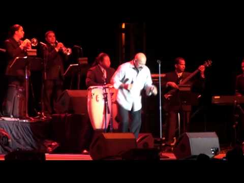 Oscar De Leon - Medley: Lloraras-Bravo de Verdad-Yo Quisiera