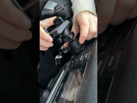 Автодержатель для телефона с беспроводной зарядкой Proove Nitro Charge 15W. Быстрая зарядка Qi для Android и iPhone - фото 1 - id-p3235659507