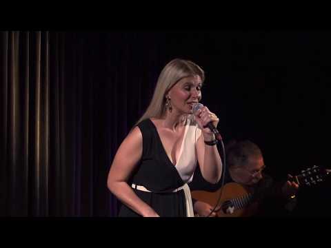 Fado com Teresa Viola "Porta EntreAberta na República" concerto online