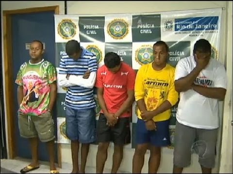 Polícia prende 14 pessoas envolvidas com o tráfico de drogas em Itaboraí (RJ)