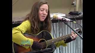 Ani DiFranco - Fire Door (KRVB Radio Acoustic)