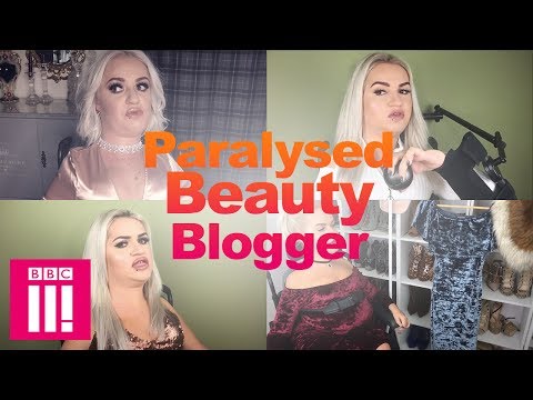The Beauty Blogger With Spinal Muscular Atrophy Inspiring Others With Her Tips | Living Differently