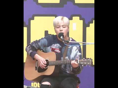 June singing Look so Gentle in IDOL MBC RADIO