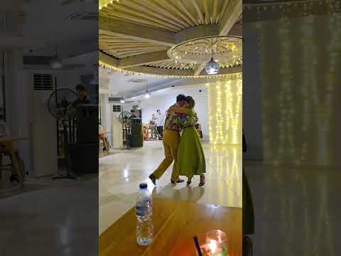 Bali - Ayelén Urrutia & Martin Vicente - El Ingeniero