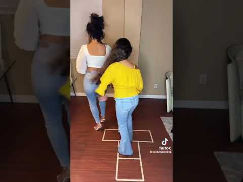 How to dance: Cumbia - Basic Turn (part 8)