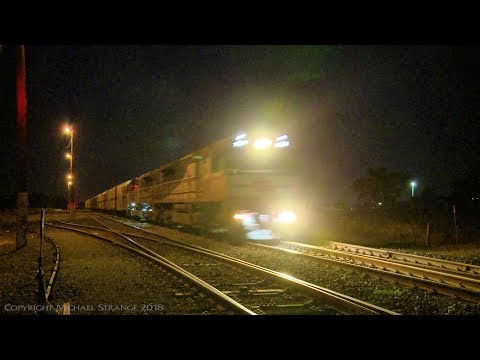 SCT's MP9 Boxcars & Containers - PoathTV Australian Trains & Railways