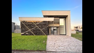 Vídeo 32 — Casa em Condomínio no Sunset.