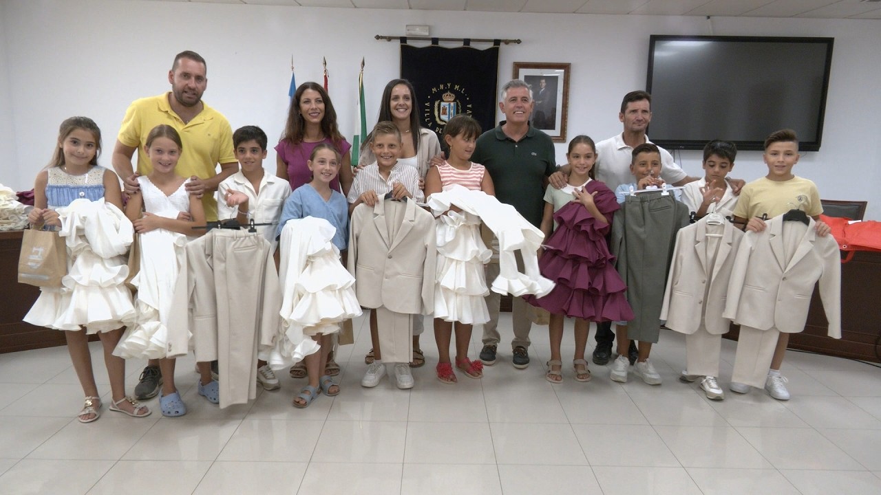 Entrega de trajes a las cortes de la Feria 2026 Entrega de trajes a las cortes de la Feria 2026