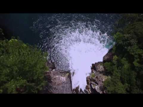 屋久島／トローキの滝（ドローン空撮）