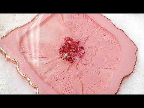 Beautiful Lacing in This Resin Ocean Serving Board