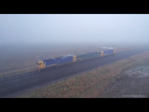Pacific National Light Engines G540 G520 & G525 In Fog (13/5/2022) - PoathTV Australian Trains